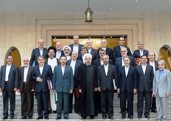 گزارش المانيتور از تغييرات کابینه دولت يازدهم/وزاری جديد روحاني چه کسانی خواهند بود؟