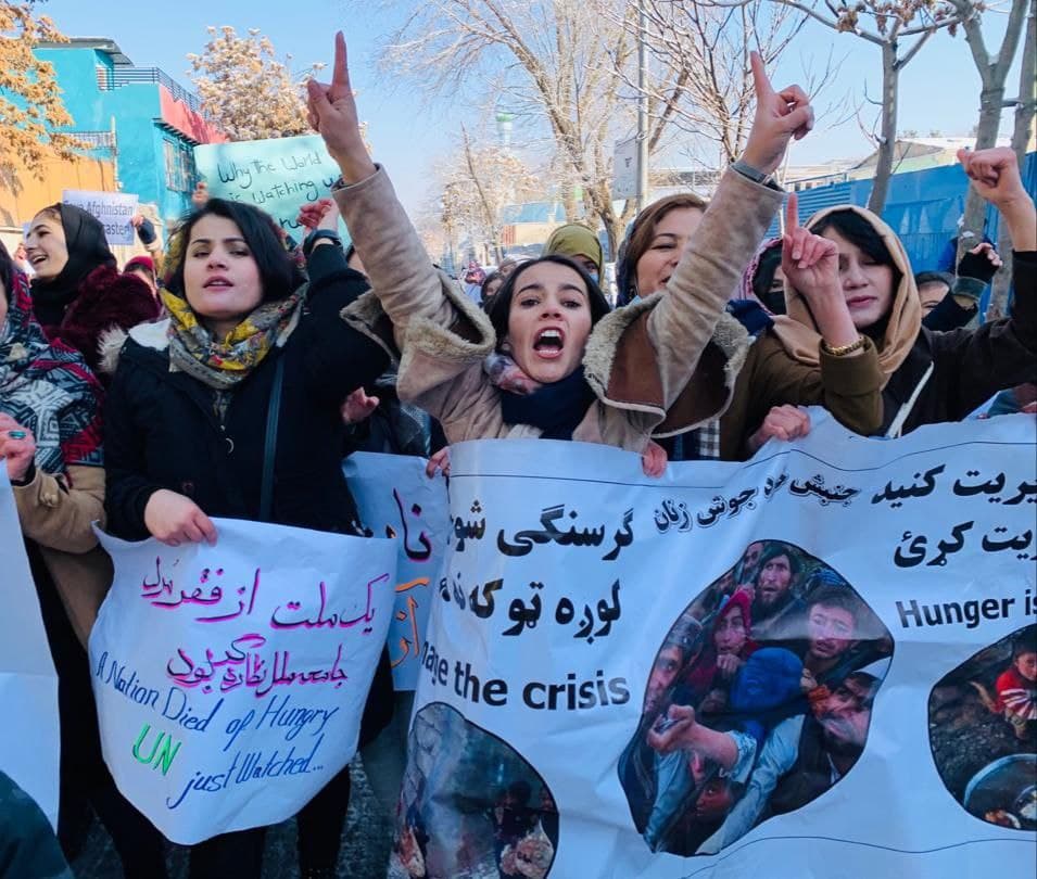 محدودیت‌های سفت و سخت طالبان برای زنان / راه اندازی اعتراضات گسترده زنان علیه طالبان