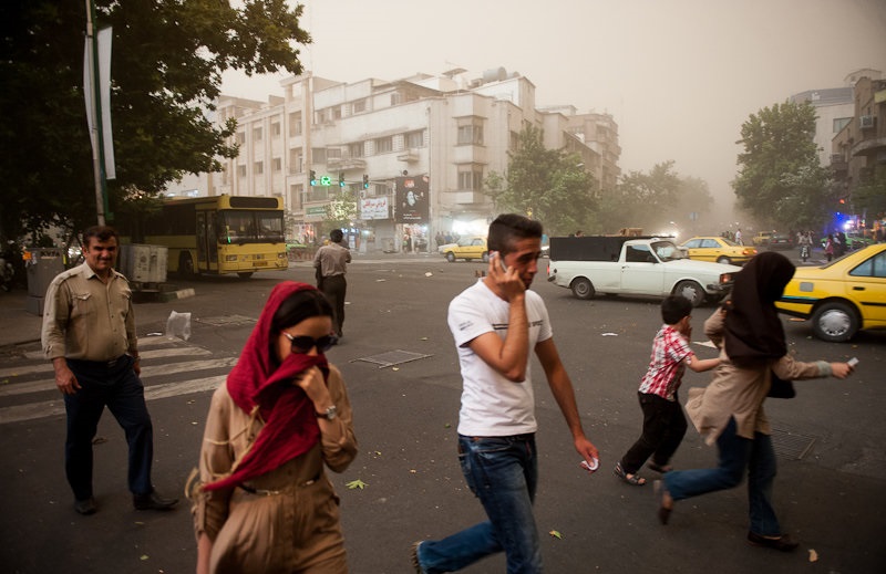 هشدار سطح نارنجی هواشناسی: پیش بینی وزش باد خیلی شدید در نیمه جنوبی استان تهران
