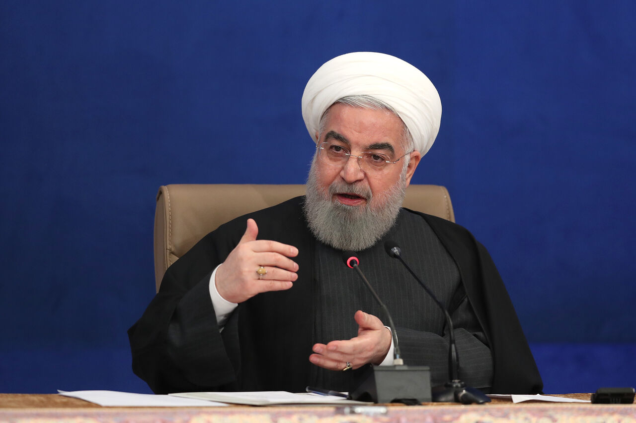 روحانی: باید پدیده ناگوار کولبری از چهره مزرهای ما زدوده شود
