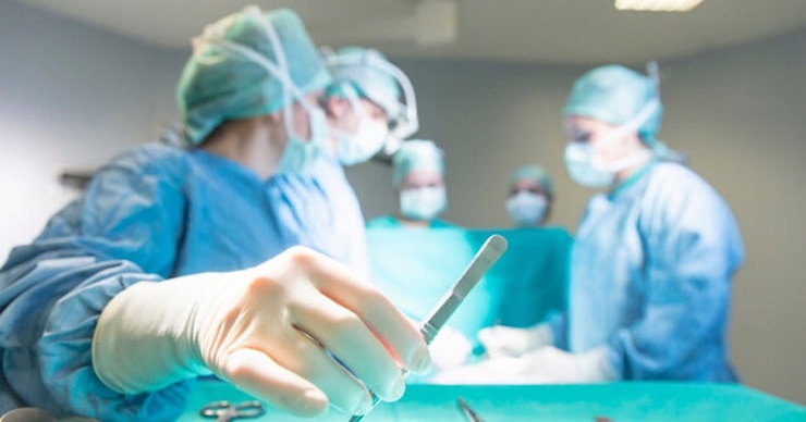 مرگ مغزی رتبه ۷۰ کنکور به دلیل جراحی زیبایی توسط افراد غیرمتخصص