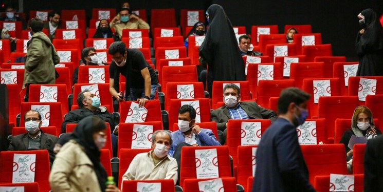 بلیت‌ سینماهای کشور نیم‌بهاء شد