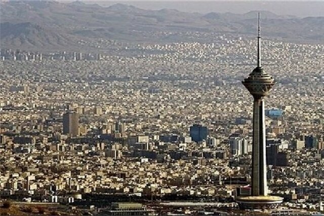 نیاورانی‌ها رکوردار مصرف آب در تهران/ قطع آب ۲۷۰۰۰ خانوار بدمصرف