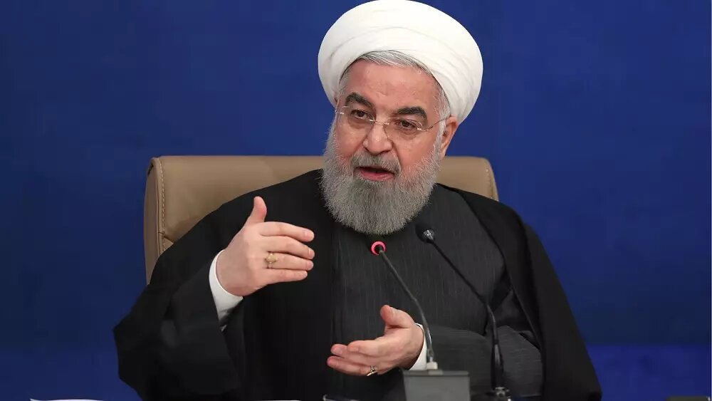 روحانی: سال ۹۷ ترامپ فشار حداکثری را کلید زد، اما چه کسی به او چراغ سبز نشان داد؟ از داخل به او علامت دادند / اگر می‌گذاشتند در اسفند ۹۹ به برجام برگردیم، دولت را در شرایط دیگری تحویل می‌دادیم