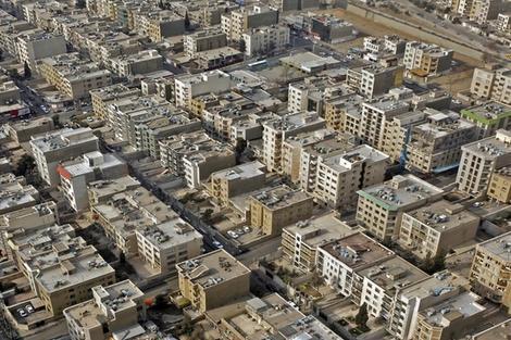 مقام وزارت راه : ۱۰۰۰ برج در تهران بر روی گسل ساخته شده‌/ نیمی از آن ها در منطقه یک تهران است / ۱۲ هزار پلاک ساختمانی بر روی حریم گسلی