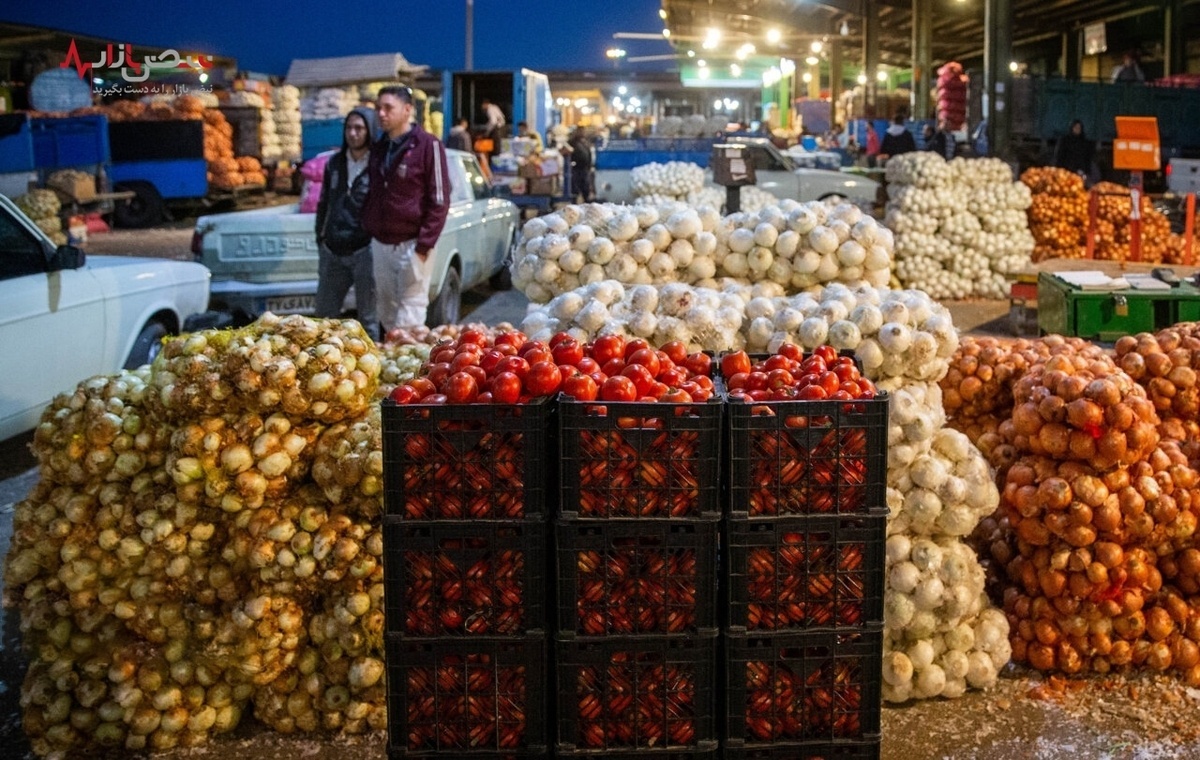 قیمت گوجه و پیاز کف میدان بارفروشان