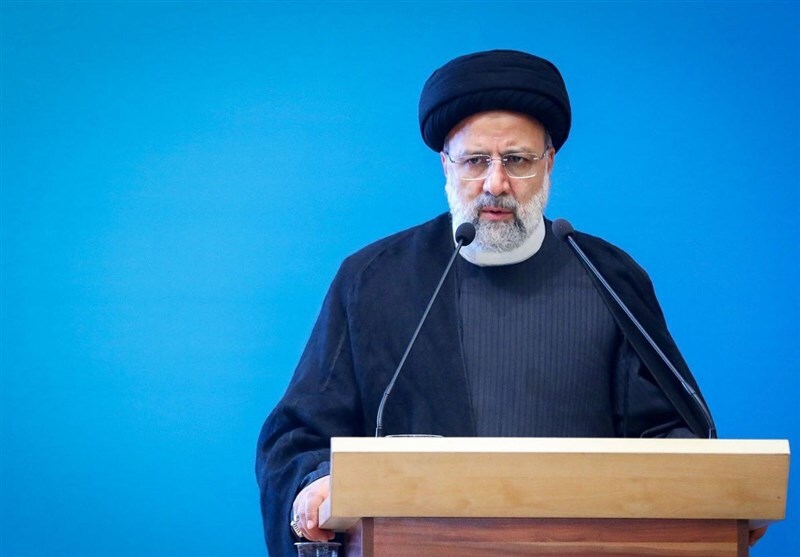 رئیسی: نیروهای مسلح دستی را که برای تعرض به سوی ایران دراز شود قطع خواهند کرد