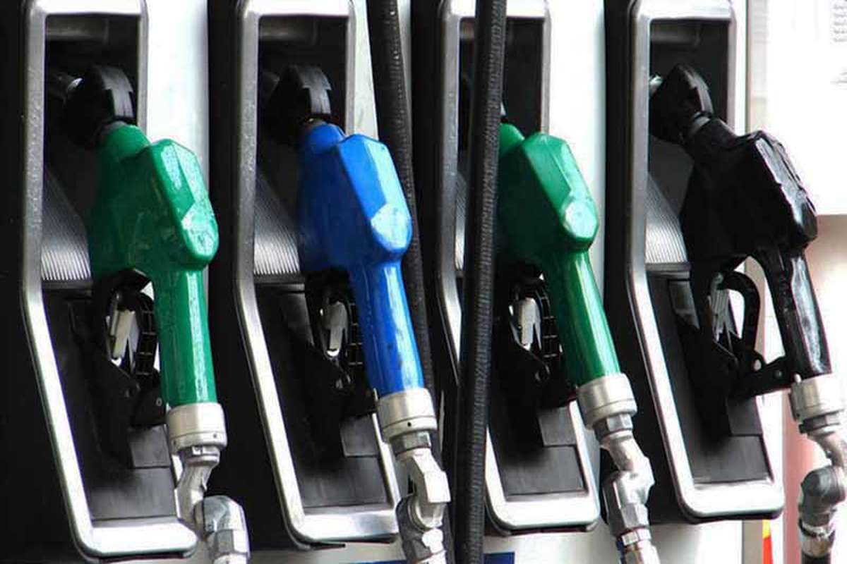 مجلس با افزایش قیمت بنزین مخالفت کرد