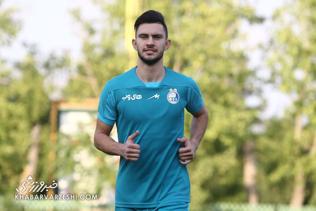 فرهاد مجیدی الگوی من است