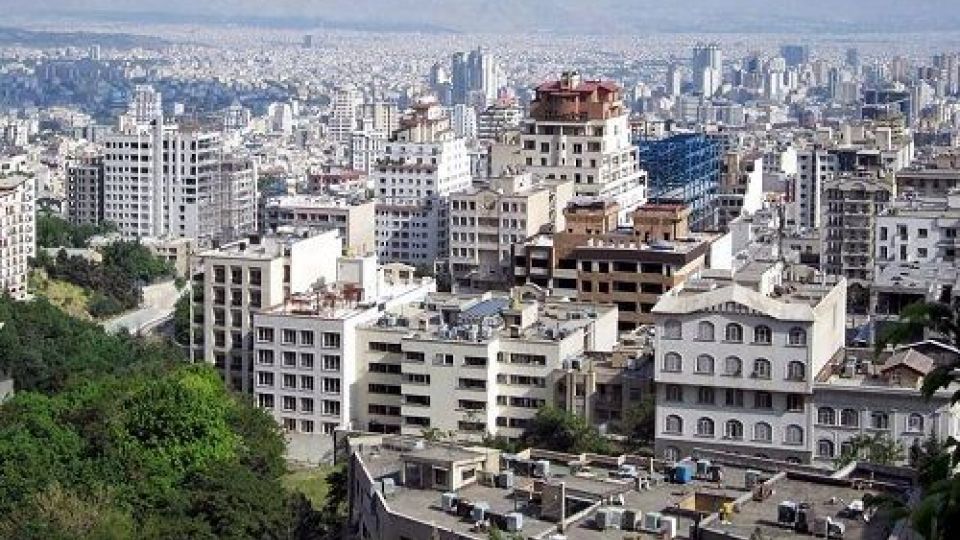 قفل شدن سرمایه بساز و بفروشها در خانههای بی مشتری قفل شدن سرمایه بساز و بفروشها در خانههای بی مشتری