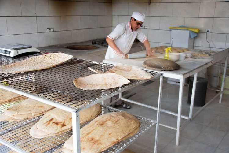 پیشنهاد افزایش ۷۰ درصدی قیمت نان در تهران