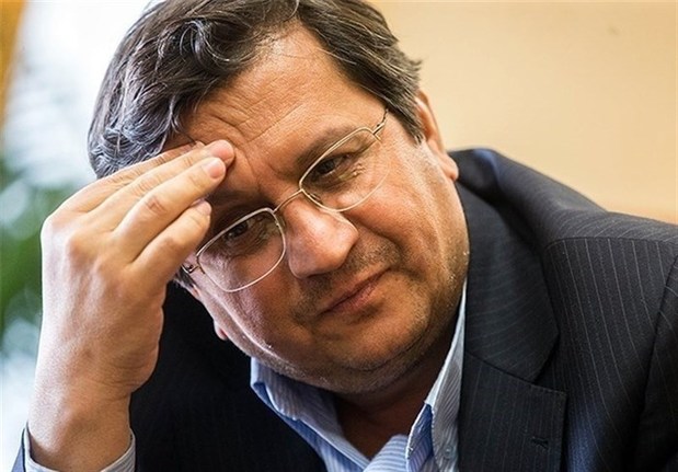 همتی: اگر ما نبودیم دلار ۵۰ هزار تومان و تورم ۱۵۰ درصد می‌شد