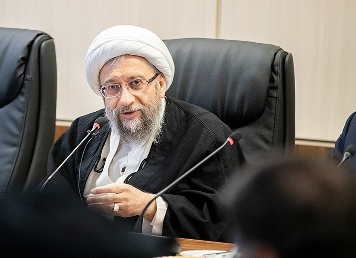 آملی لاریجانی: کلیت انقلاب رو به پیشرفت است