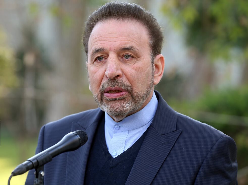 واعظی: ظرفیت تولید واکسن در ۶ ماه آینده بسیار زیاد میشود / واکسن ایرانی - کوبایی پاستور زودتر از بقیه واکسنها به خط تولید میرسد واعظی: ظرفیت تولید واکسن در ۶ ماه آینده بسیار زیاد میشود / واکسن ایرانی - کوبایی پاستور زودتر از بقیه واکسنها به خط تولید میرسد