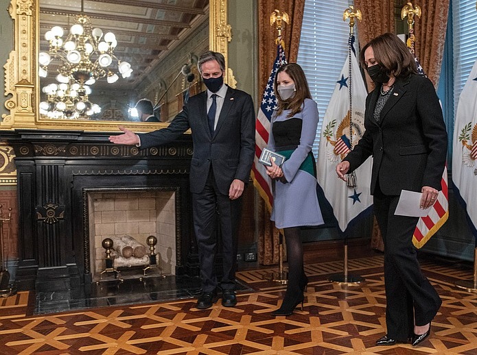 چه کسانی در داخل دولت بایدن بازگشت آمریکا به برجام را به تاخیر انداخته اند؟