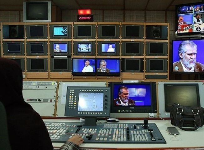 مجلس اختیار نظارت بر تولید آثار حرفهای در فضای مجازی را به صداوسیما داد مجلس اختیار نظارت بر تولید آثار حرفهای در فضای مجازی را به صداوسیما داد