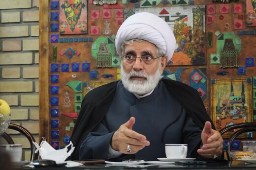 رهامی: در دوره احمدی نژاد دولت نظامی را امتحان کردیم مملکت بهم ریخت