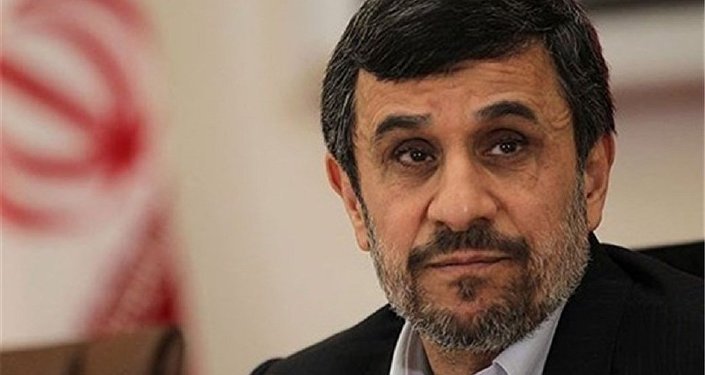 تلاش احمدی‌نژاد برای بازگشت به صدر اخبار