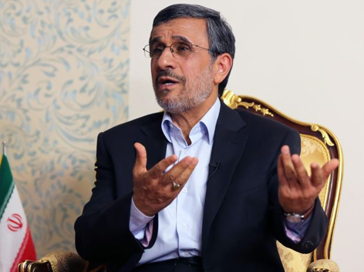 اظهارات احمدی نژاد درباره حصر موسوی و کروبی