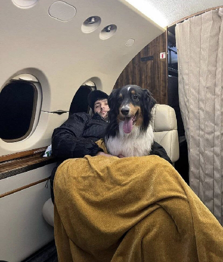 سردار آزمون و «رکس» در پرواز اختصاصی/عکس