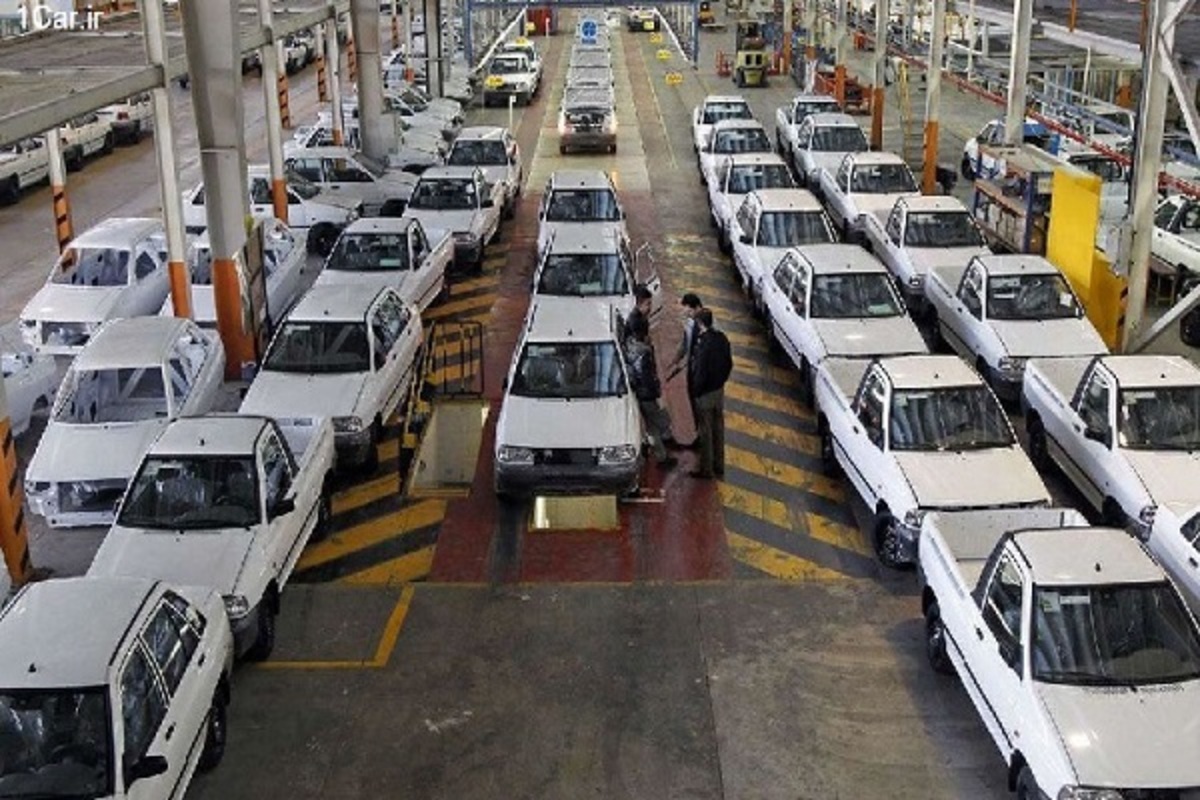 حذف ارز ۴۲۰۰ تومانی با خودرو چه می‌کند؟