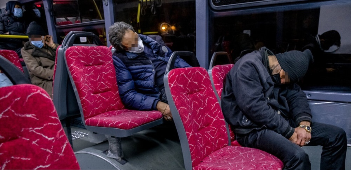 از خواب مردم و اتوبوس های خواب گرفته تا بی توجهی مسئولان  مقامات ایرانی در کدام کشور زندگی می کنند؟
