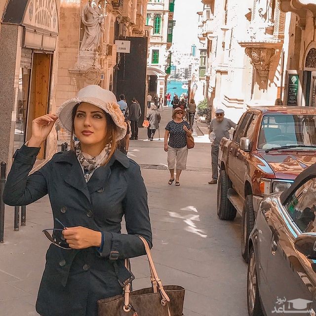 میکاپ غلیظ و کلاه شاپوی هلیا امامی در سفر خارجیش + عکس