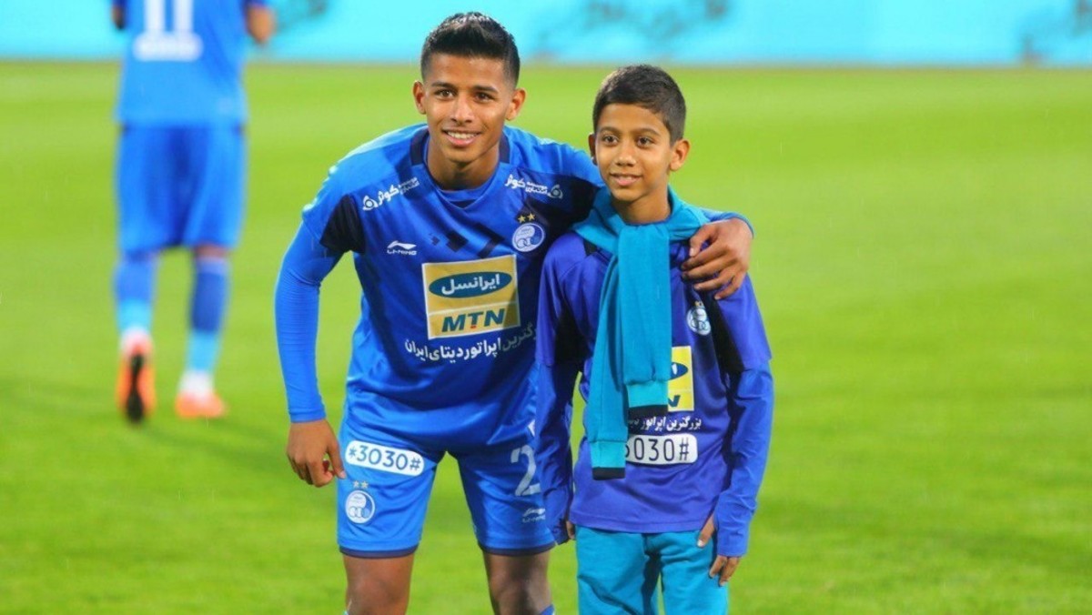 این استقلالی فروشی نیست