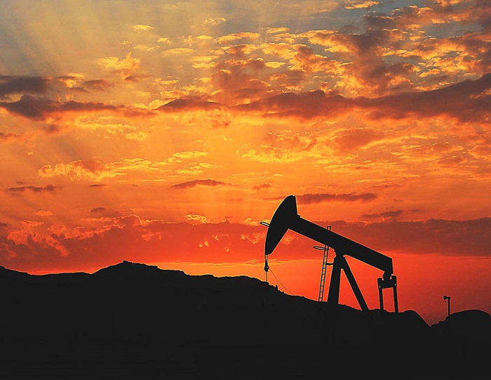 بلومبرگ: چینی‌ها نفت ایران را ۱۰ درصد پایین تر از قیمت بازار می‌خرند