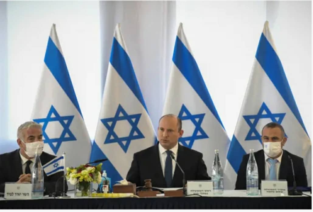 جروزالم پست: بنت و لاپید بلوف/ اسرائیل بدون آمریکا و اروپا هیچ اقدامی علیه ایران انجام نخواهد داد!