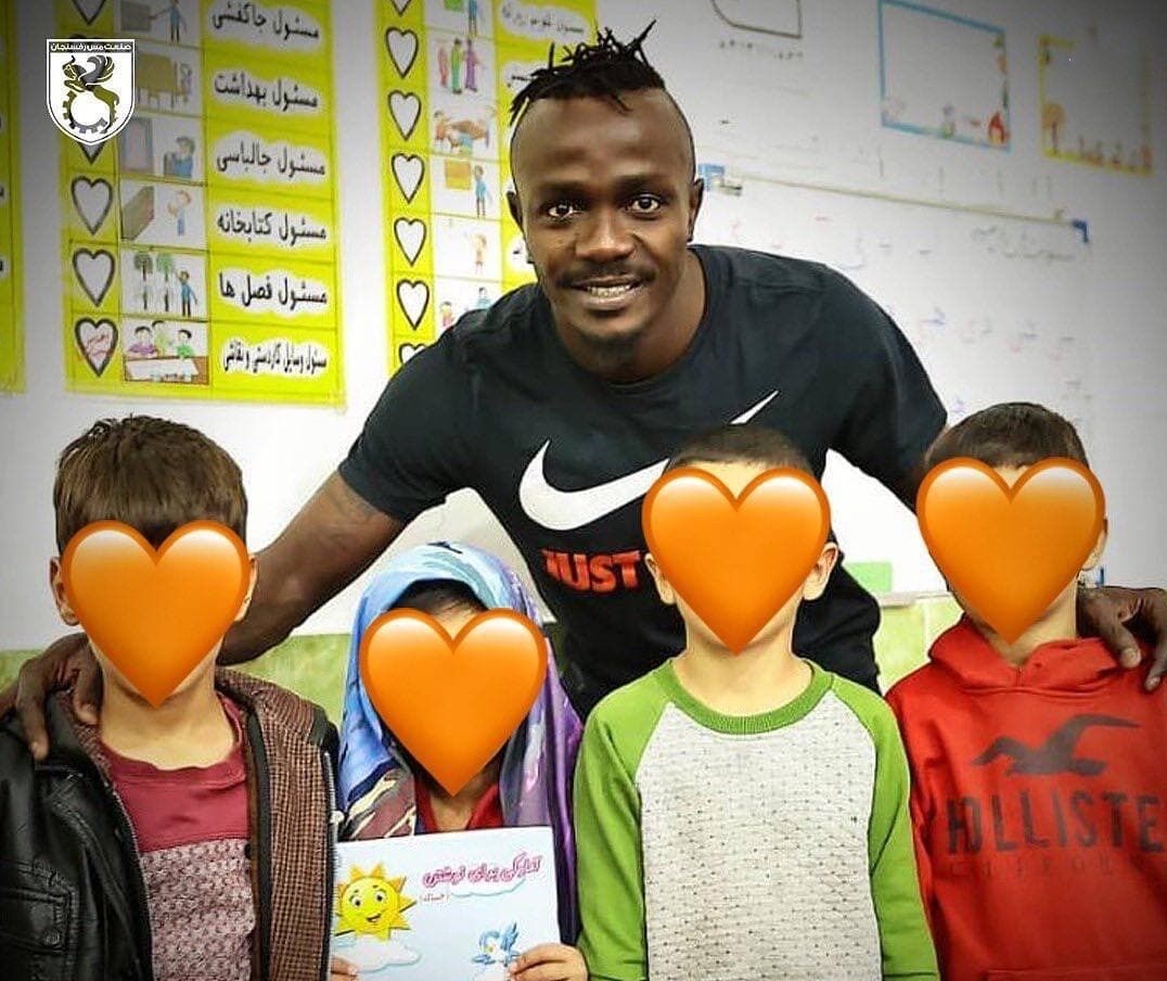 گادوین منشا با این اقدام همه را انگشت به دهان کرد