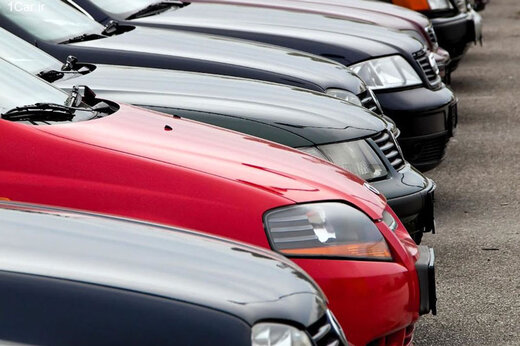 ناتوانی دولت سیزدهم در تثبیت قیمت خودرو/ حالا که دلار ثابت مانده،بهانه جدید خودروسازان برای افزایش قیمتها چیست؟ ناتوانی دولت سیزدهم در تثبیت قیمت خودرو/ حالا که دلار ثابت مانده،بهانه جدید خودروسازان برای افزایش قیمتها چیست؟