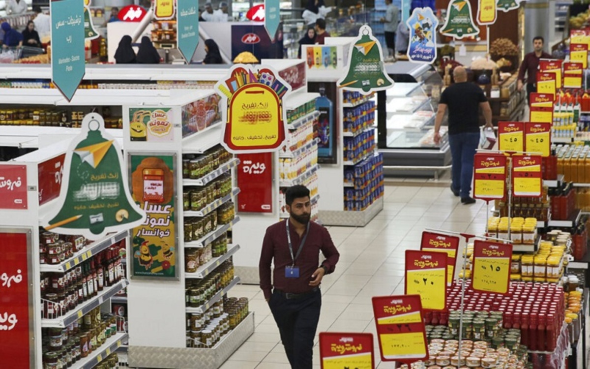 تورم خوراکی‌ها؛ رقابت موز و گوجه‌ فرنگی با دلار