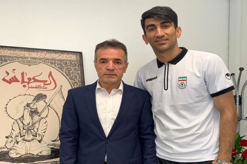 نقش عجیب یک مدیر در بسته شدن عجیب پنجره پرسپولیس نقش عجیب یک مدیر در بسته شدن عجیب پنجره پرسپولیس