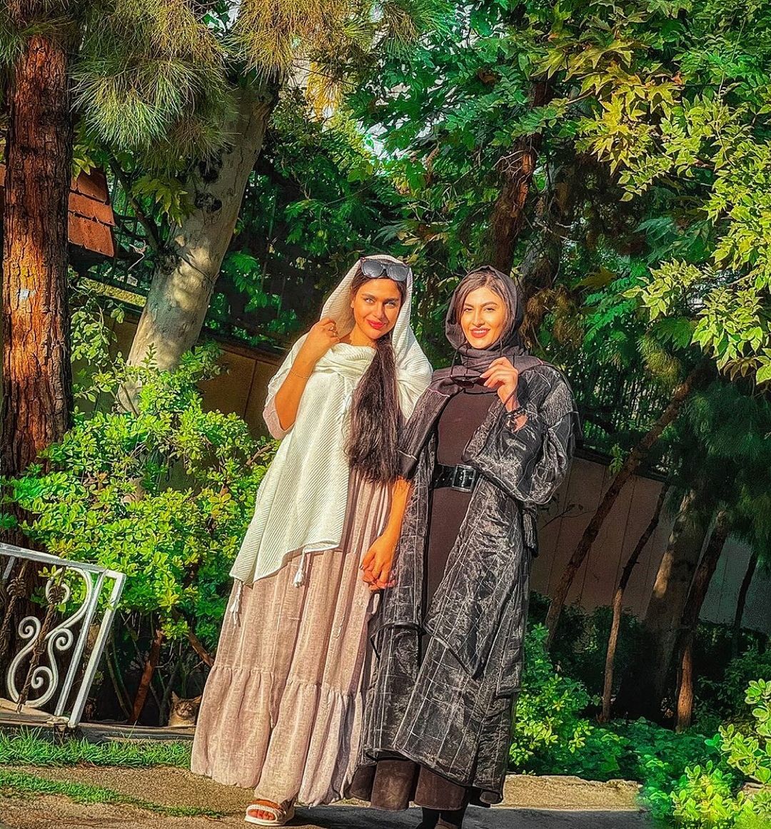 عکسی که باعث بسته شدن پیج مریم مومن شد