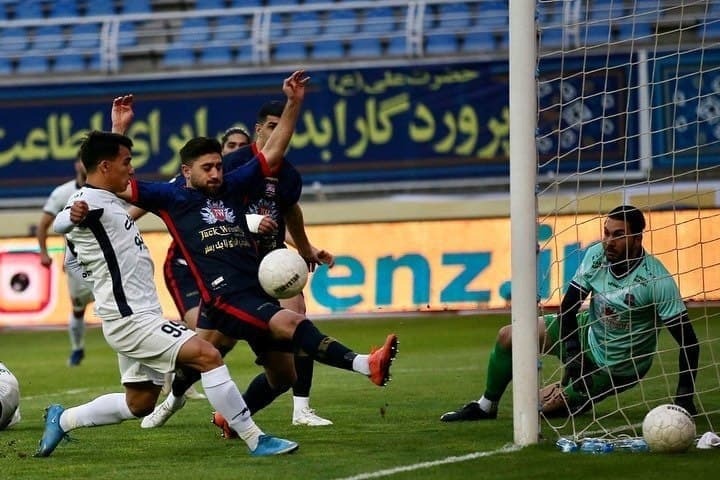 بدشانس مثل ستاره استقلال بدشانس مثل ستاره استقلال