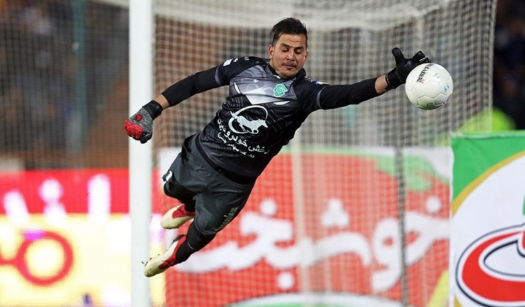 تصمیم عجیب یحیی گل محمدی و هدیه به استقلال