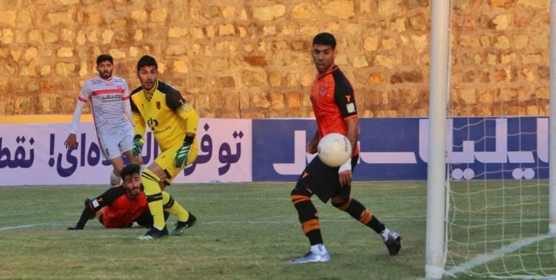 تلاش پرسپولیس برای جا نمامدن از استقلال ؛ نکات طلایی بازی مرگ و زندگی سرخ ها