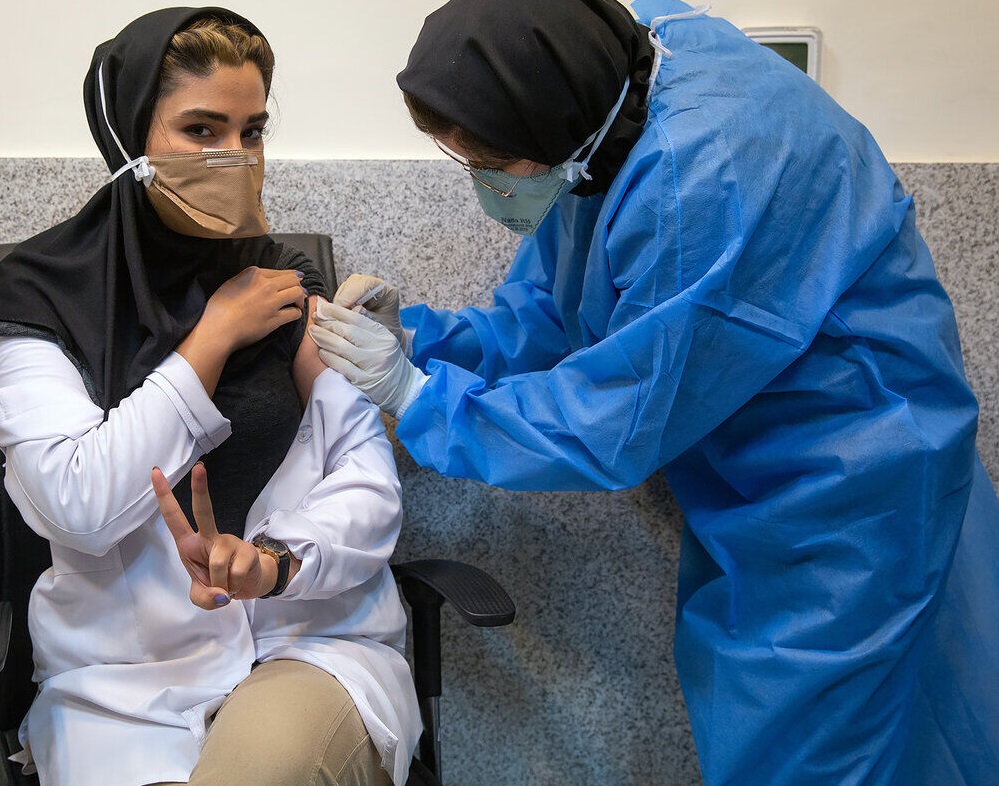 وزارت بهداشت: اطلاع‌رسانی برای تزریق واکسن کرونا از طریق ارسال پیامک به سرپرست خانوار انجام می‌شود
