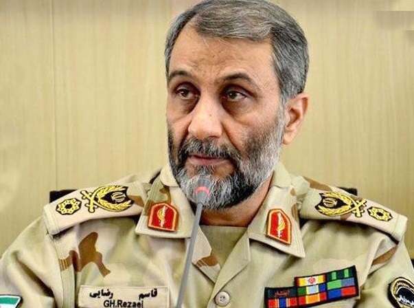 سخنان برخی کاندیداها جز وطن فروشی چیزی ندارد؛ این افراد خود را نوکر و مزدور آن طرف آبها میداند سخنان برخی کاندیداها جز وطن فروشی چیزی ندارد؛ این افراد خود را نوکر و مزدور آن طرف آبها میداند