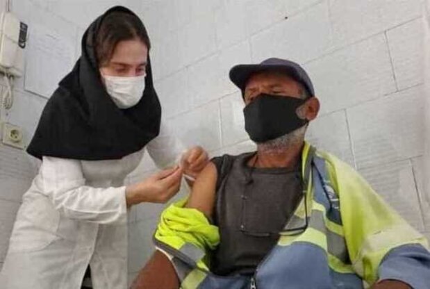 ورود حناچی به موضوع تخلف تزریق در واکسن کرونای پاکبانان ورود حناچی به موضوع تخلف تزریق در واکسن کرونای پاکبانان