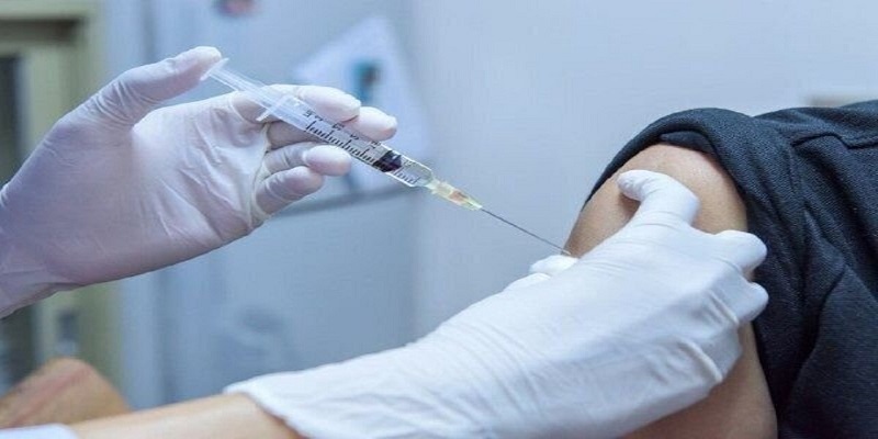 توضیحات دکتر مردانی درباره خاصیت آهنربایی شدن محل تزریق واکسن کرونا