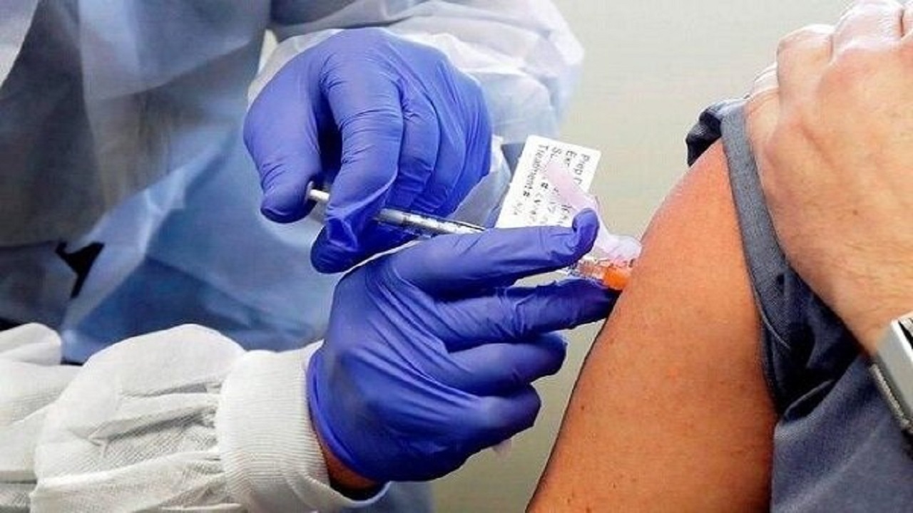 رئیس کمیته اپیدمیولوژی کرونا: برخی افراد به دوز سوم واکسن کرونا نیاز دارند؛ این دز باید در پاییز تزریق شود