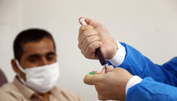 کمتر از ۳ درصد ایرانی ها واکسن کرونا زده اند