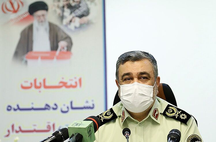 فرمانده ناجا: کاندیداها و طرفدارانشان قانون را ملاک عمل خود قرار دهند