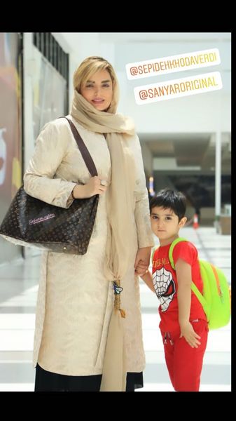 سپیده خداوردی 
