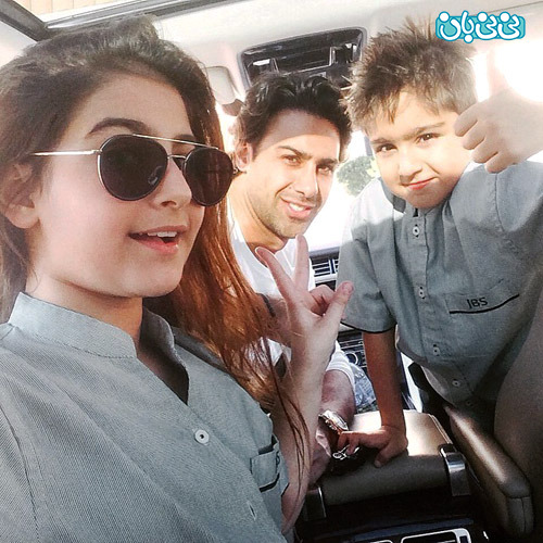 خوشگذرانی فرهاد مجیدی و فرزندانش در خودروی لاکچری /عکس