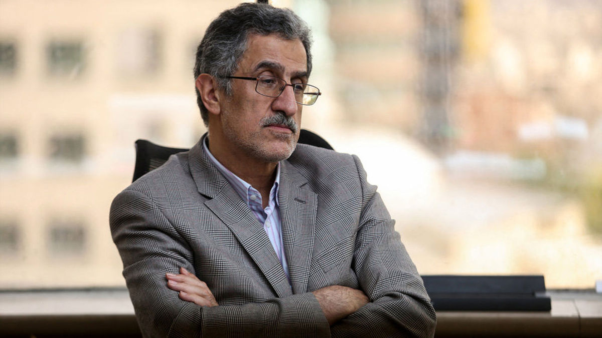 پاسخ مستند اتاق تهران به مسئولان وزارت بهداشت: مجوز واردات واکسن را با پست عادی فرستادند