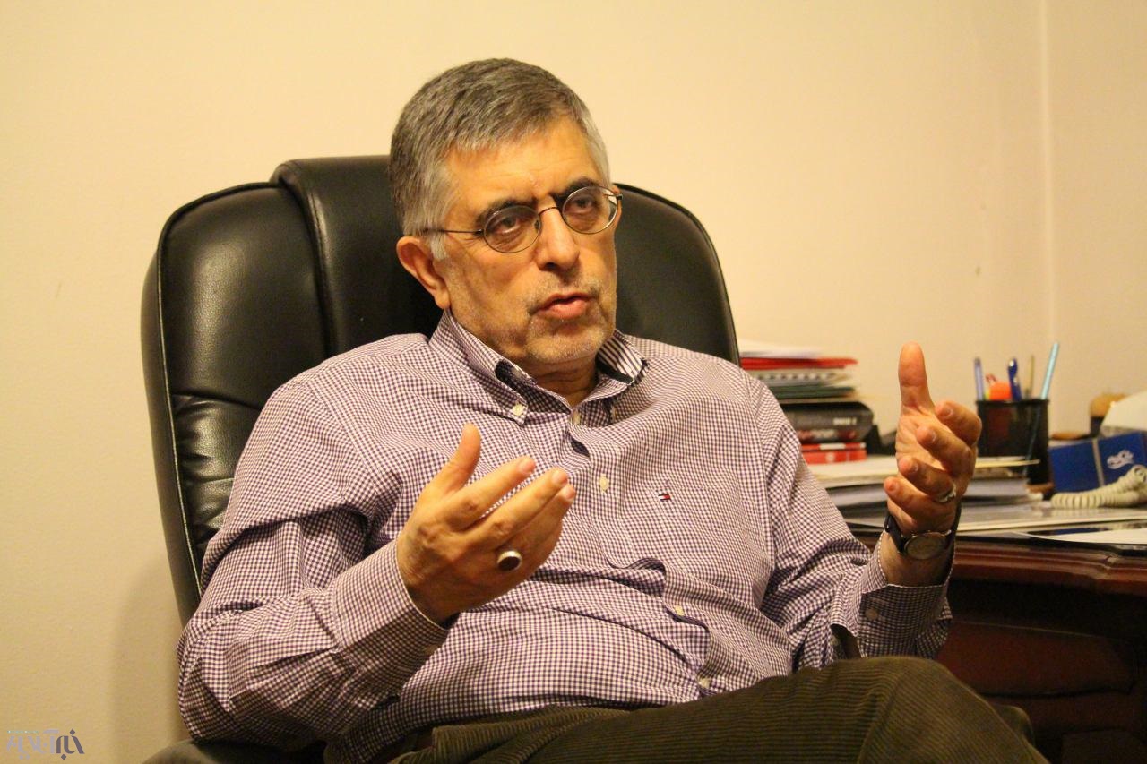 کرباسچی: در کابینه رئیسی فقط احمدی نژادی ها آشنا هستند