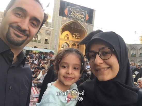 نیما کرمی و خانواده اش 